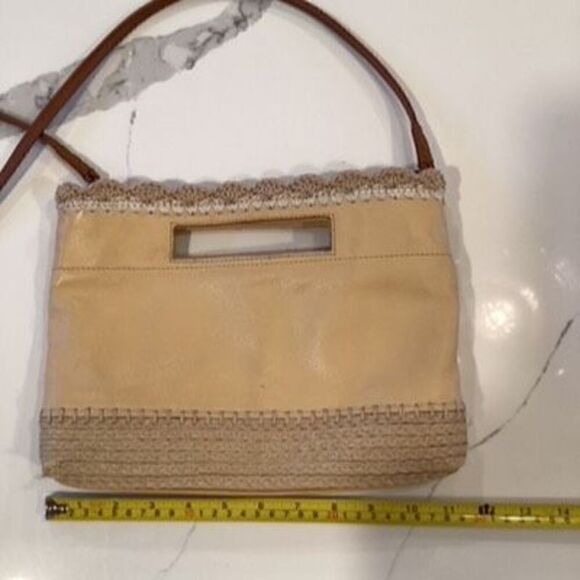 The Sak Linden 3-in-1 - Clutch, Shoulder or Convertible Leather Crossbody Bag - Picture 9 of 14